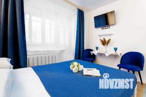 Студия квартира, посуточно, 14м2, 1/12 этаж