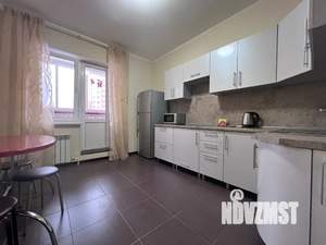 1-к квартира, посуточно, 43м2, 3/15 этаж