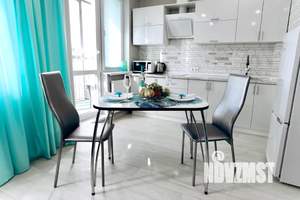 Студия квартира, посуточно, 33м2, 9/14 этаж