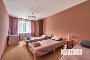 1-к квартира, посуточно, 50м2, 1/1 этаж