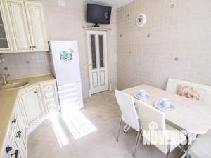 1-к квартира, посуточно, 55м2, 1/1 этаж