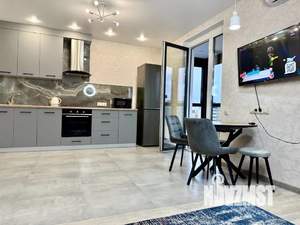 Студия квартира, посуточно, 35м2, 7/10 этаж