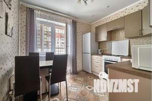 1-к квартира, посуточно, 40м2, 6/15 этаж