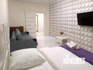 1-к квартира, посуточно, 47м2, 1/1 этаж