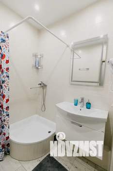 2-к квартира, посуточно, 40м2, 13/15 этаж