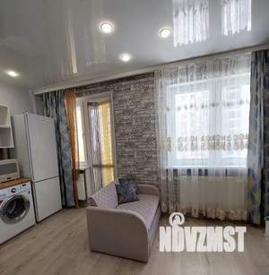 Студия квартира, посуточно, 35м2, 3/15 этаж