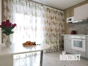 1-к квартира, посуточно, 35м2, 8/10 этаж