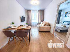 1-к квартира, посуточно, 42м2, 10/22 этаж