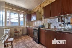 3-к квартира, вторичка, 65м2, 5/5 этаж