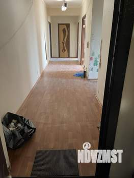 3-к квартира, вторичка, 97м2, 8/10 этаж