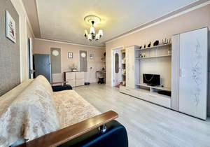 2-к квартира, вторичка, 49м2, 4/4 этаж