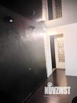 2-к квартира, вторичка, 40м2, 1/4 этаж