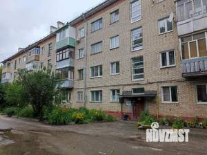 3-к квартира, вторичка, 61м2, 1/4 этаж