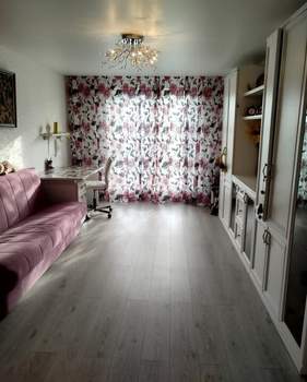 2-к квартира, вторичка, 57м2, 8/10 этаж