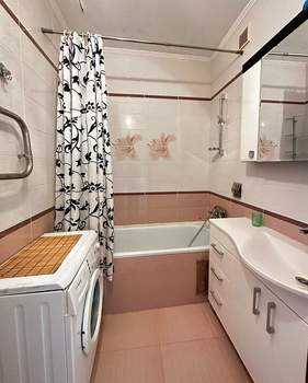2-к квартира, вторичка, 73м2, 9/16 этаж