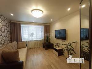 2-к квартира, вторичка, 49м2, 1/4 этаж