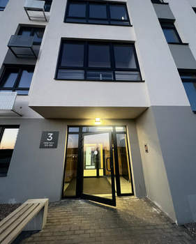 2-к квартира, вторичка, 64м2, 3/9 этаж