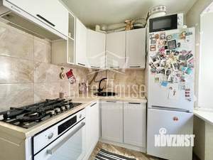 2-к квартира, вторичка, 50м2, 1/4 этаж