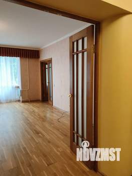 3-к квартира, вторичка, 107м2, 1/9 этаж