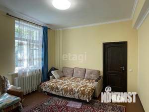 2-к квартира, вторичка, 60м2, 1/4 этаж