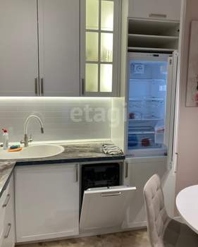 2-к квартира, вторичка, 58м2, 3/11 этаж