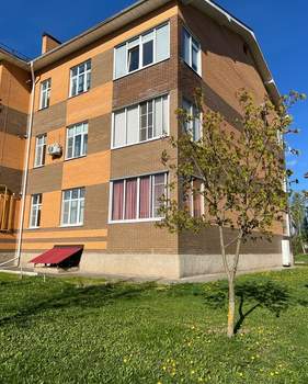 2-к квартира, вторичка, 61м2, 1/3 этаж
