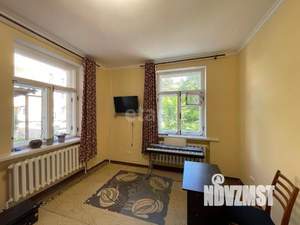 2-к квартира, вторичка, 60м2, 1/4 этаж