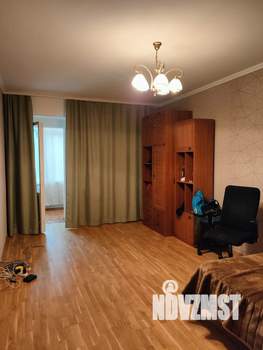 3-к квартира, вторичка, 107м2, 1/9 этаж