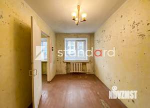 2-к квартира, вторичка, 42м2, 1/4 этаж