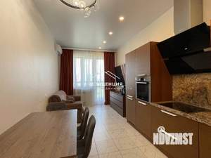 2-к квартира, вторичка, 63м2, 11/16 этаж