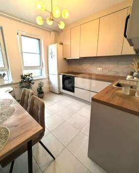 2-к квартира, вторичка, 58м2, 13/22 этаж