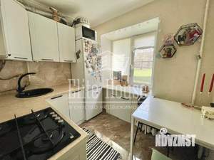 2-к квартира, вторичка, 50м2, 1/4 этаж