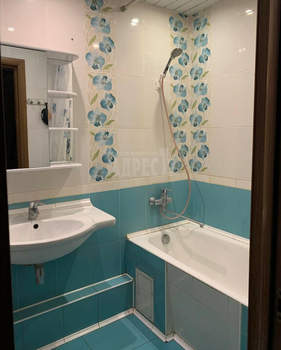 3-к квартира, вторичка, 61м2, 5/5 этаж