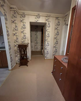2-к квартира, вторичка, 52м2, 1/9 этаж
