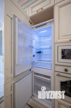 3-к квартира, вторичка, 118м2, 1/3 этаж