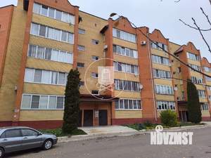 4-к квартира, вторичка, 106м2, 1/5 этаж