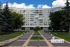 2-к квартира, вторичка, 49м2, 1/4 этаж