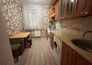 2-к квартира, вторичка, 52м2, 1/9 этаж