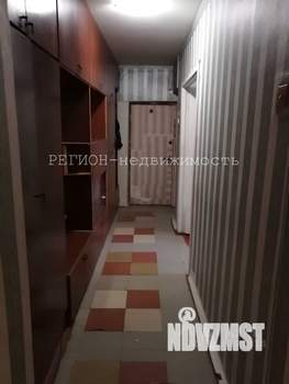 3-к квартира, вторичка, 60м2, 1/9 этаж