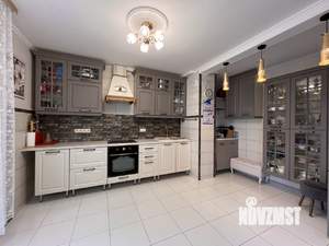 2-к квартира, вторичка, 61м2, 9/17 этаж