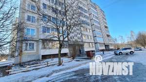 2-к квартира, вторичка, 62м2, 1/9 этаж
