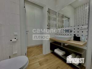 2-к квартира, вторичка, 74м2, 1/5 этаж
