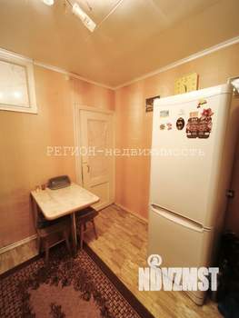 2-к квартира, вторичка, 42м2, 1/4 этаж