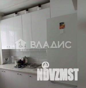 2-к квартира, вторичка, 40м2, 1/4 этаж