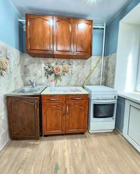 2-к квартира, вторичка, 49м2, 1/5 этаж
