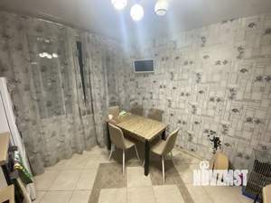 2-к квартира, вторичка, 63м2, 7/15 этаж