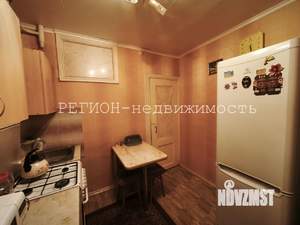 2-к квартира, вторичка, 42м2, 1/4 этаж