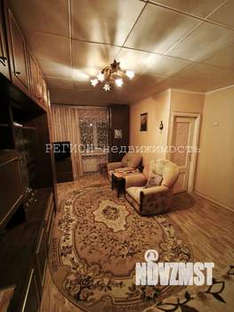 2-к квартира, вторичка, 42м2, 1/4 этаж