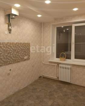 2-к квартира, вторичка, 50м2, 1/9 этаж