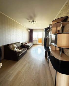 2-к квартира, вторичка, 73м2, 9/16 этаж